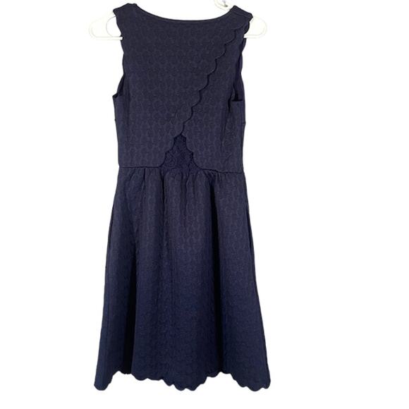Maeve Anthro Navy Blue Textured Knit Scalloped Caye Shift Dress Women Sz XS - Picture 2 of 9